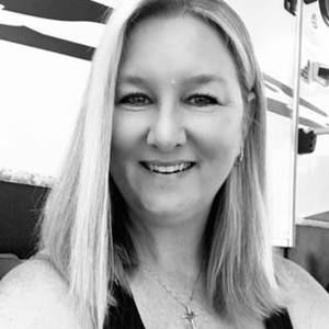 Meet your Posher, Carrie